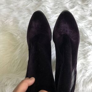 Velvet boots